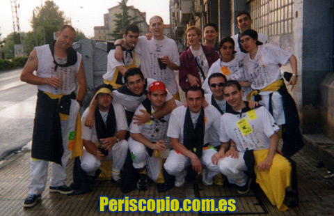 Peña periscopio - San Juan del Monte 2004